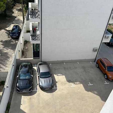 Blue Velvet Apartment Букурещ Екстериор снимка