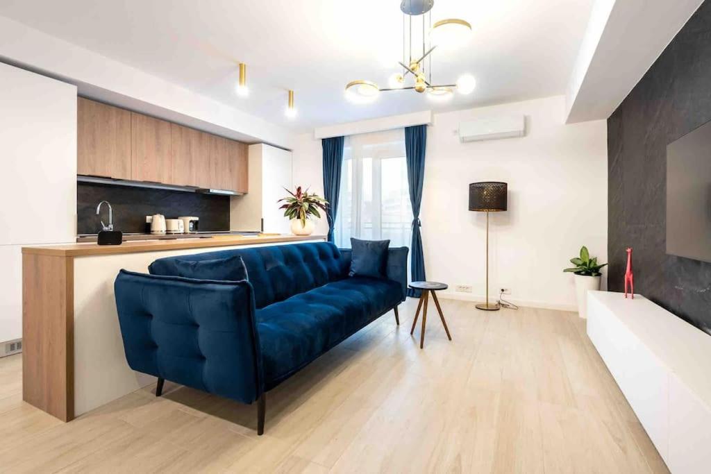 Blue Velvet Apartment Букурещ Екстериор снимка