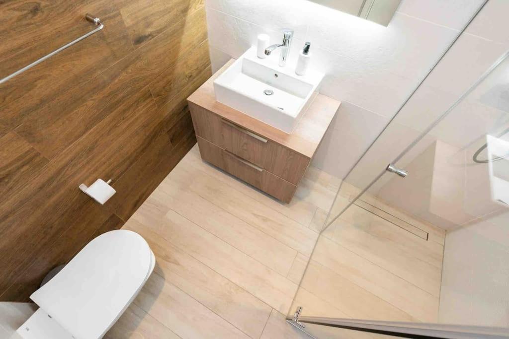 Blue Velvet Apartment Букурещ Екстериор снимка