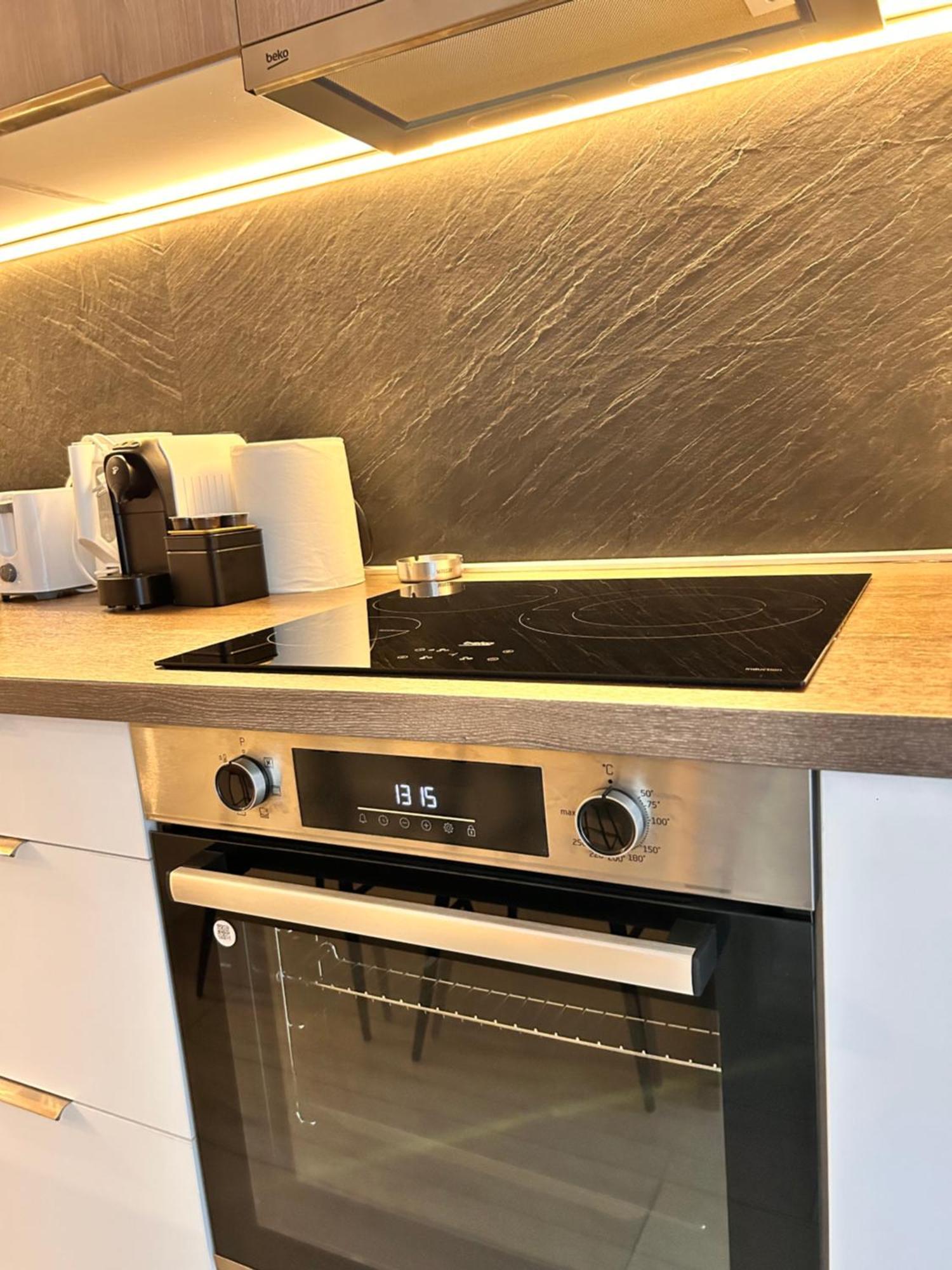 Blue Velvet Apartment Букурещ Екстериор снимка
